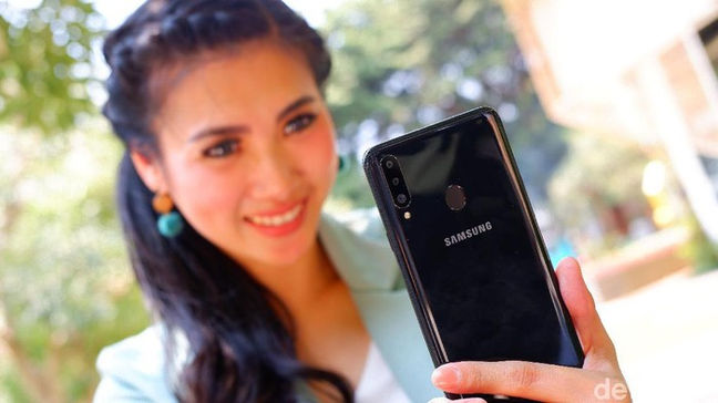 Samsung Raja Ponsel di Indonesia