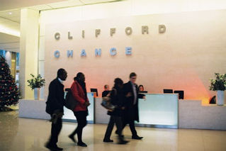 Clifford Chance 律師行收入