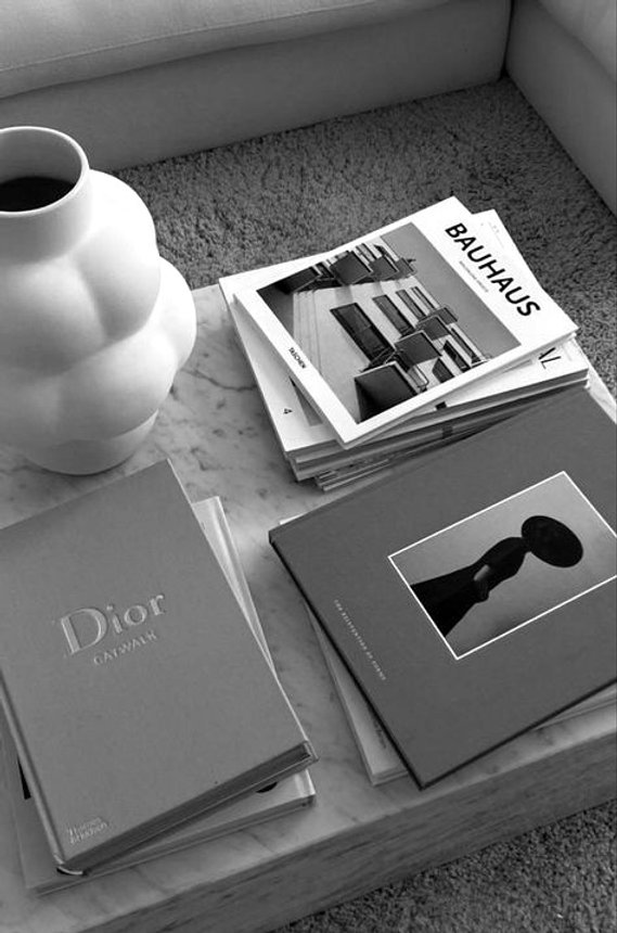 10 BEAUTIFUL COFFEE TABLE BOOKS TO INSPIRE