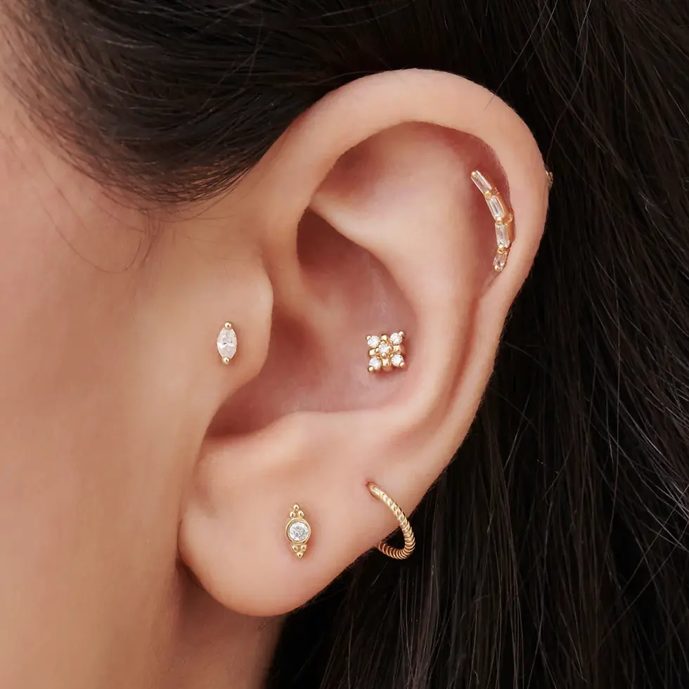 14k Six Dot Diamond Helix Piercing