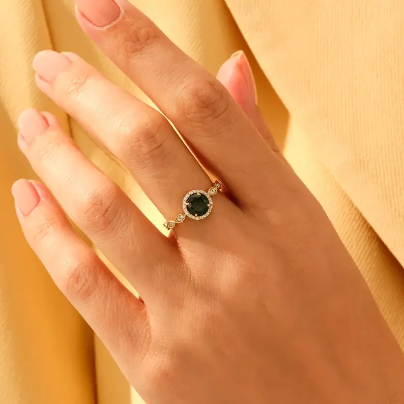 14k Solid Gold Art Deco Emerald Ring