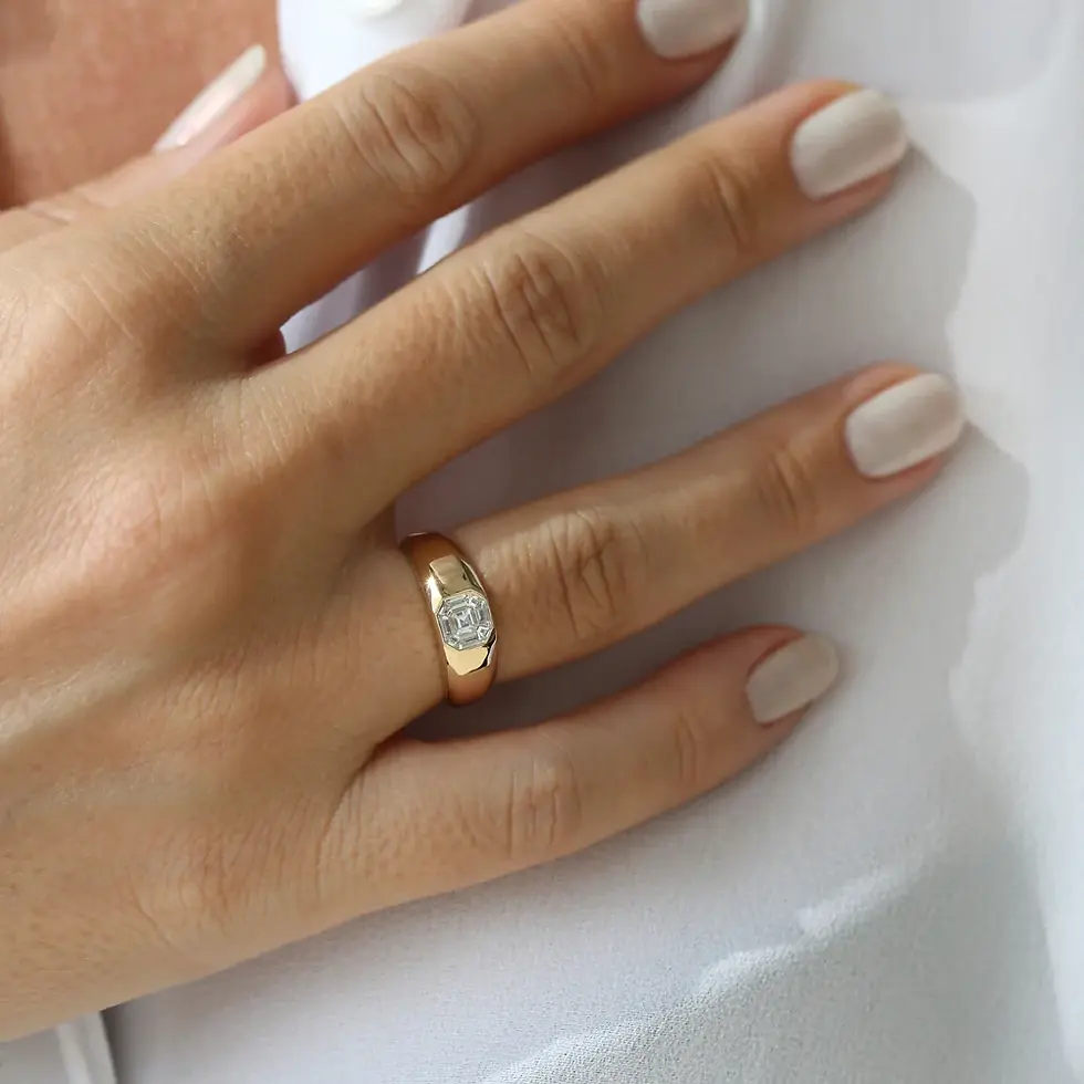 Thumbnail: Modern 18K Solid Gold Asscher Cut Solitaire Pinky Ring with Mosaic Illusion