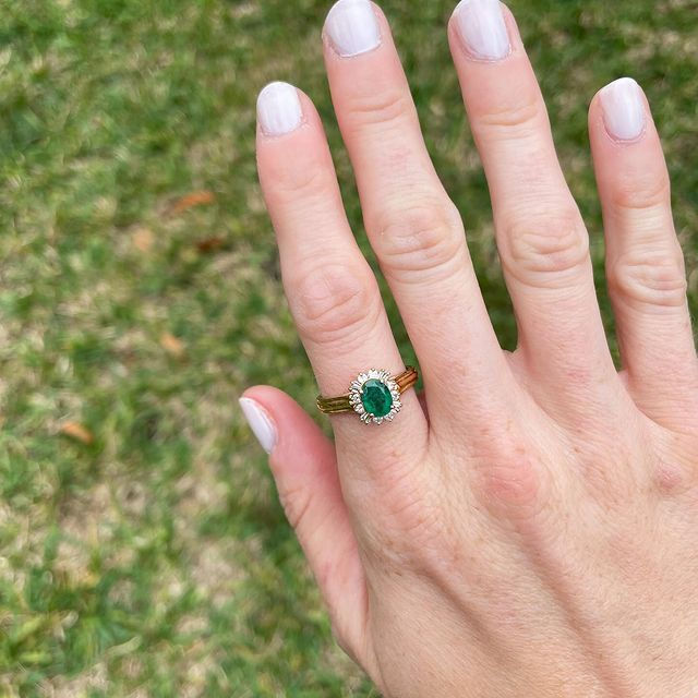 18K Solid Gold Emerald and Diamond Ring