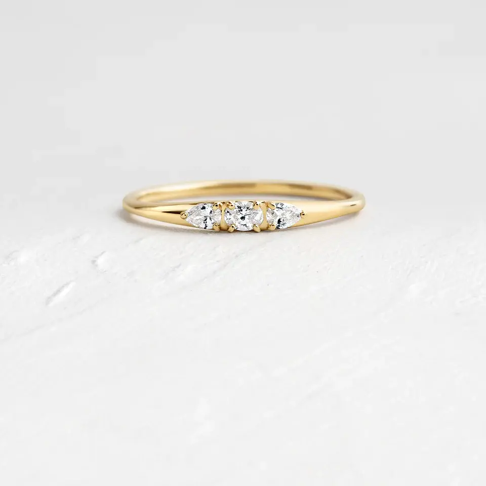 18K Solid Gold Diamond Composure Band
