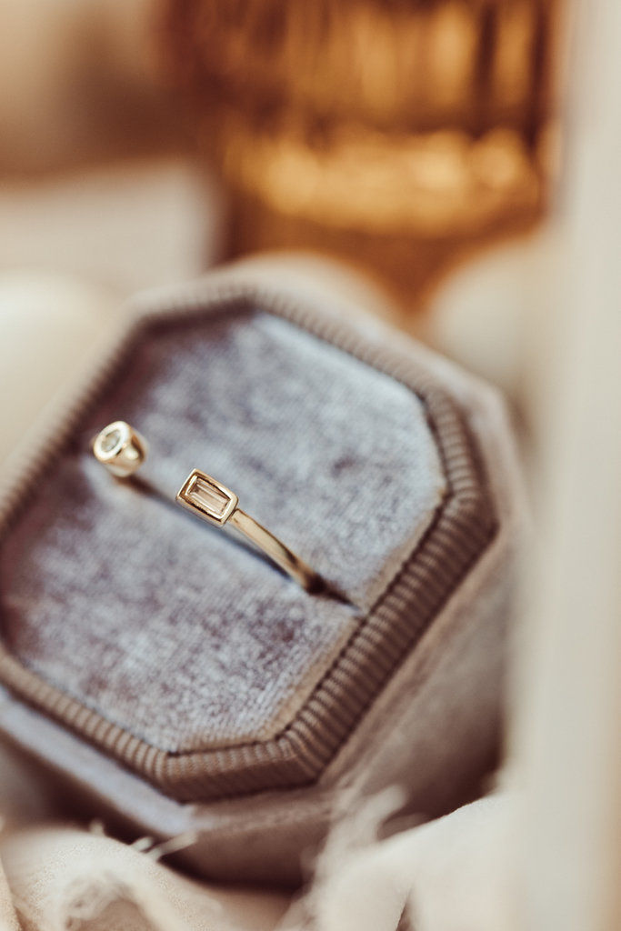 18K Gold Open Diamond Ring