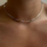 Elegant 18K Gold Bar Pattern Diamond Necklace