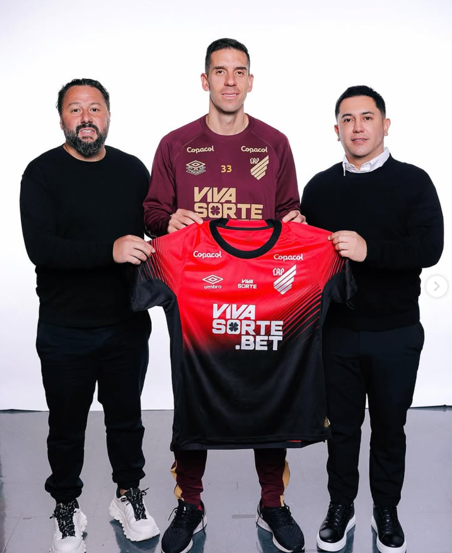 Juan Felipe Aguirre se une al Club Athletico Paranaense: un salto importante en su carrera