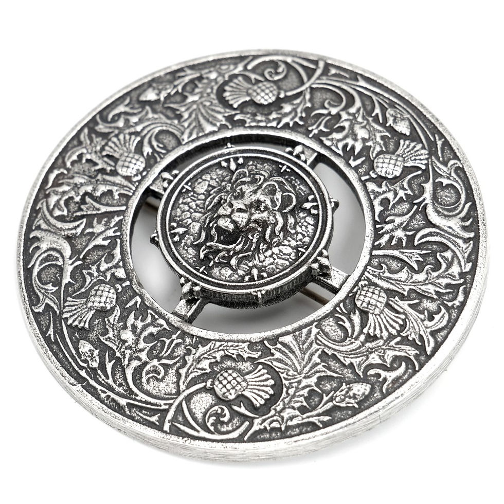 Thumbnail: Plaid Brooch Treasure Lion