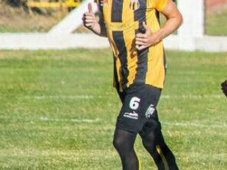 Podría haber quedado solito arriba ....