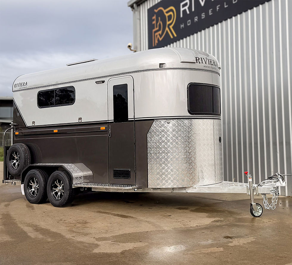 Riviera 3 Horse Angle Load Float