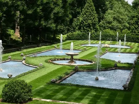 5 Clever Design Ideas For Landscaping Fountain Surroundings