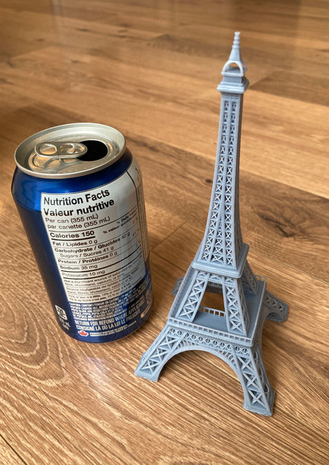 3d printed eiffel tower in resin