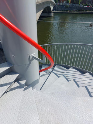 Escalier métallique