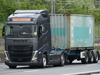Douane, import-export, entrepôt, transport, Sertrans