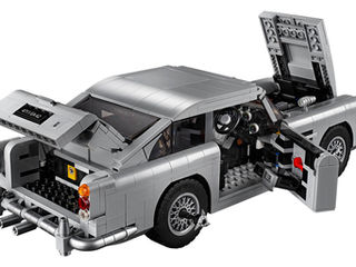 El Aston Martin DB5 de James Bond de Lego