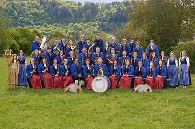 Gruppenfoto-serios_kleiner.jpg