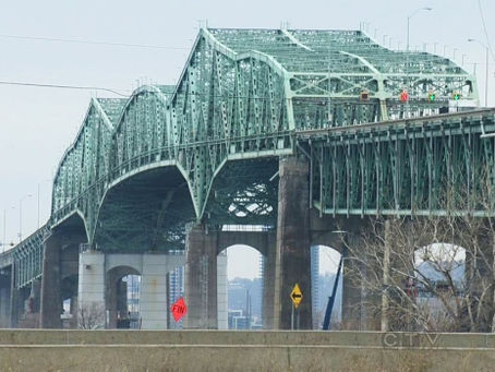 Champlain Bridge Montreal Closed to Heavy Trucks