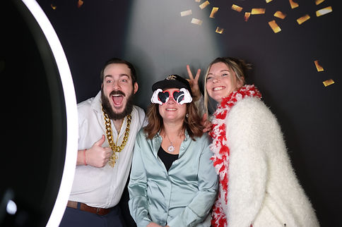 guest-holiday-party-brickell-selfie-photo-booth-006.JPG