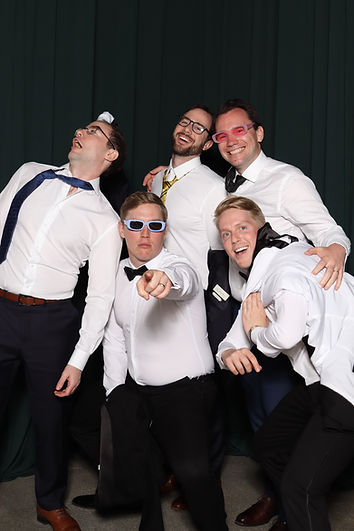 guest-wedding-opa-locka-airport-glam-photo-booth-109.webp.JPG