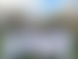 Les élèves du rucher-école de l'école Jules Ferry de Douchy-les-Mines avec l'association Erine