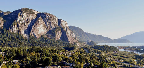 squamish_city_with_stawamus_chief_sev0mnzkwwezkxuntkkykhu18q0ablzbh_rgb_l_edited.jpg