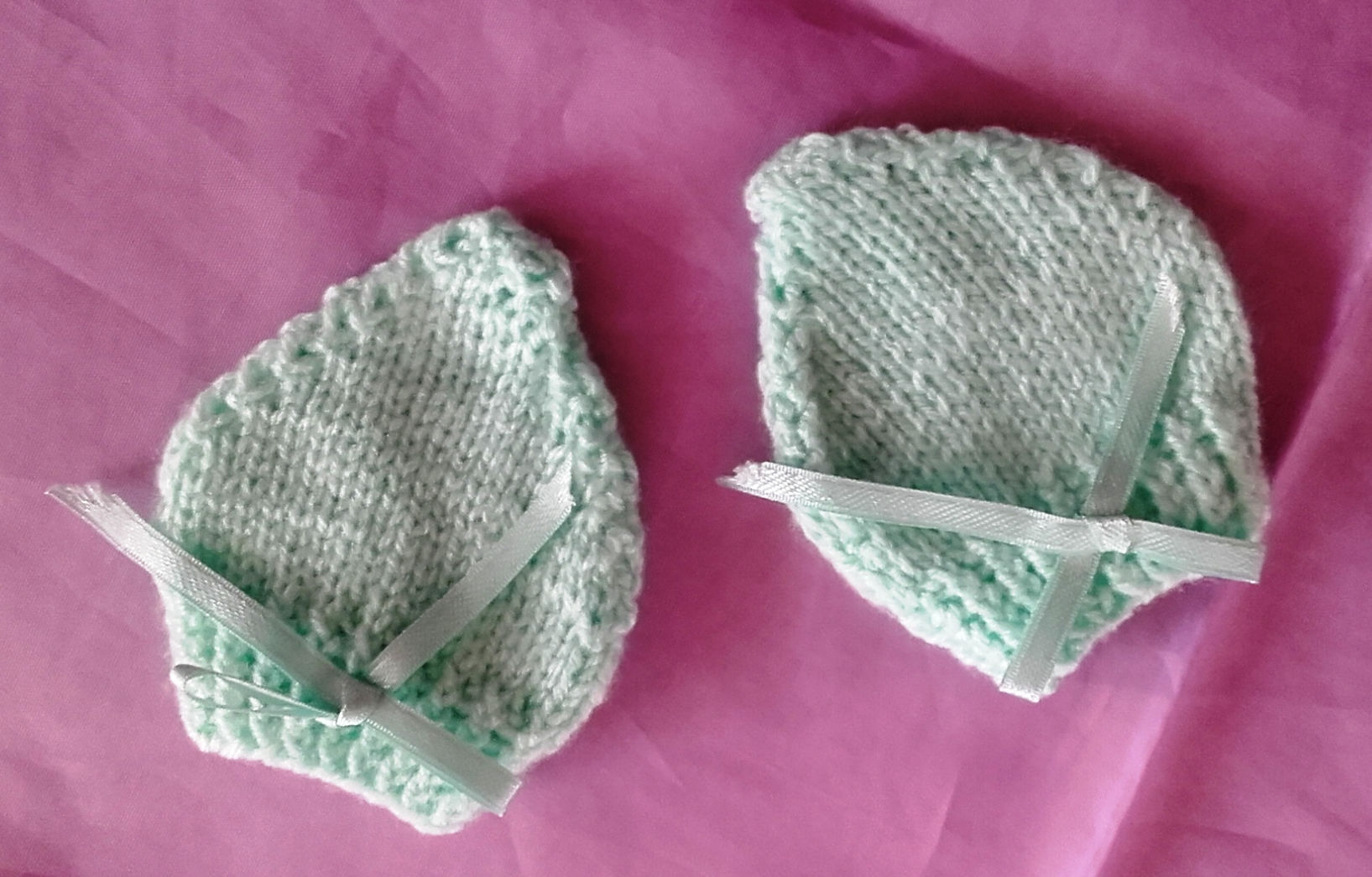 JUEGO TEJIDO BEBE TONOS VERDE AQUA