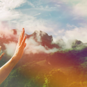 10 Bible Verses About Idolatry