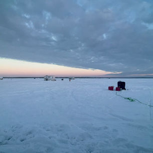 The Top 10 Must-Have Items for Ice Camping This Winter