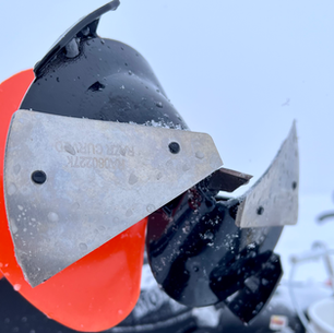 Benefits of Curved Blades on RAZR Ice Augers