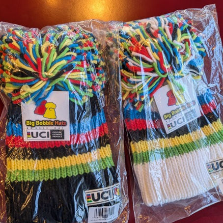 UCI バブルキャップ 白黒揃い踏み