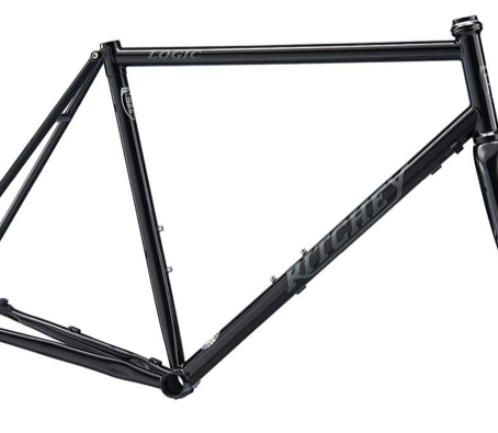 魅力的な物に囲まれ　ついつい・・