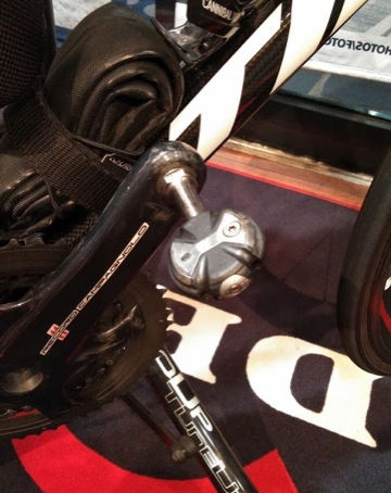 当面の間　黒のみとなりました。