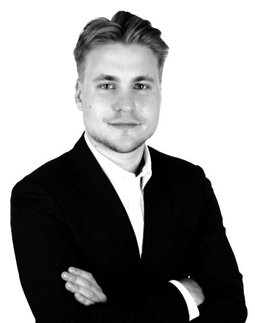 Anton Profile pic_edited_edited_edited.jpg