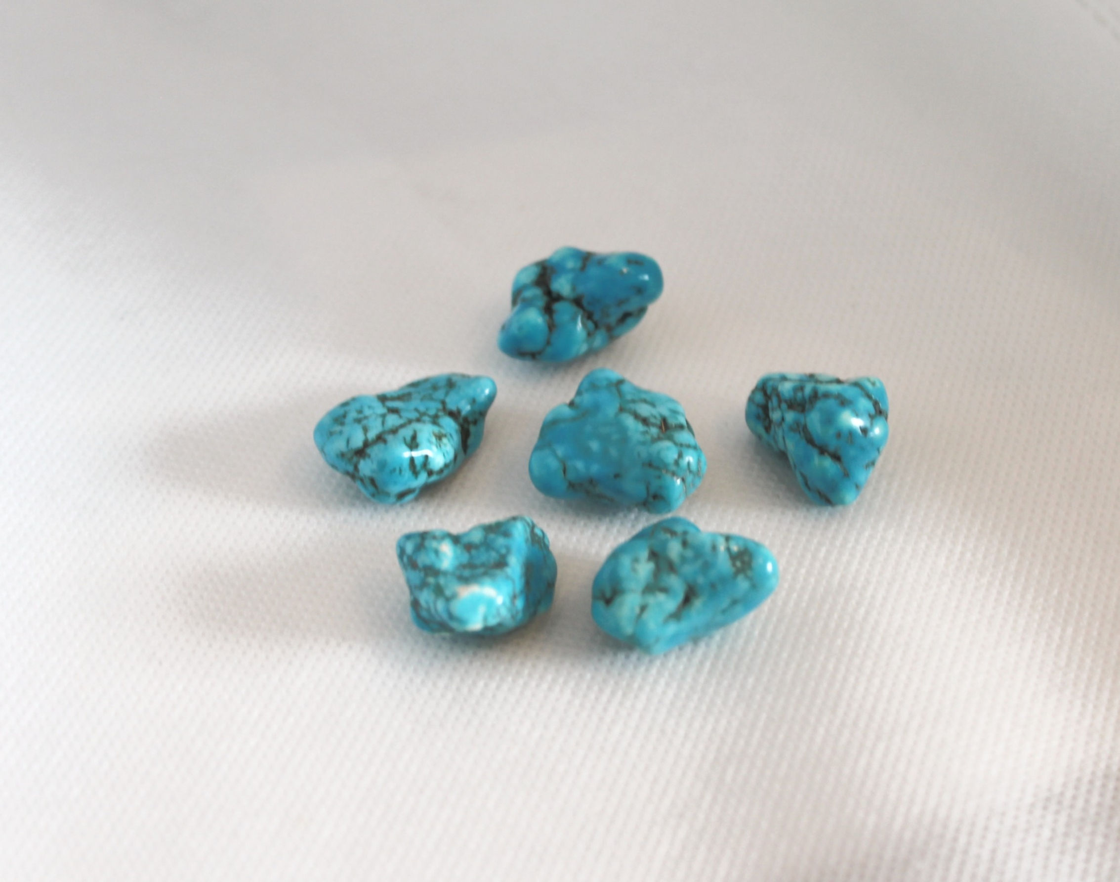 Turquentine (Magnésite teint) -  Turquentine (Dyed Magnesite)