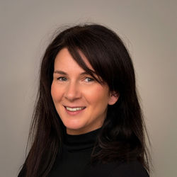 CLAIRE RICHARDSON