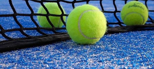 Pelotas de tenis y de pádel_ ¿Qué diferencias hay entre ellas_.jpeg
