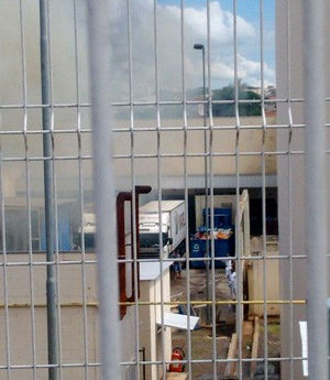 Princípio de incêndio é controlado em Hipermercado em Prudente.