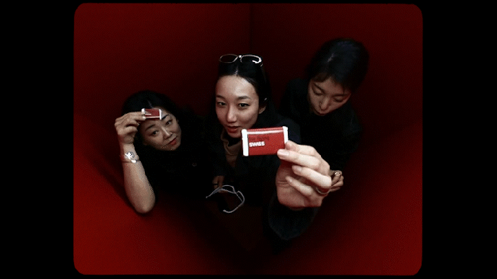 SWISSxNINAYUUN in Seoul-2.gif