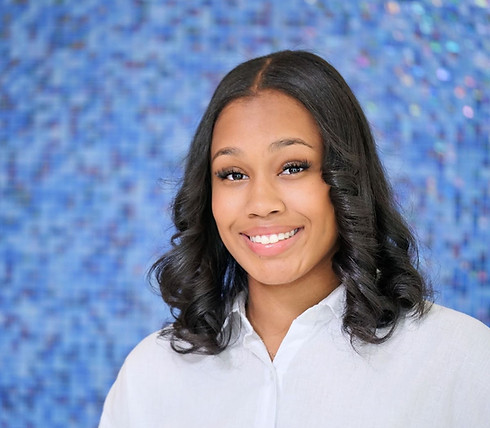 sydni-burse-picture_edited.jpg