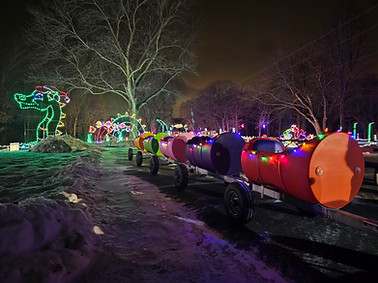 Barrel Train Rides at Holiday Lights at the Lake