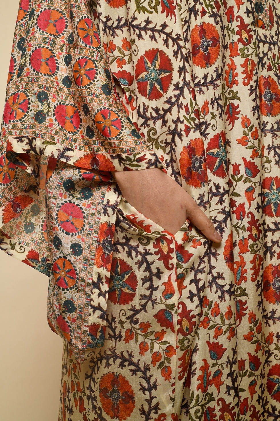 Thumbnail: Suzani Kaftan