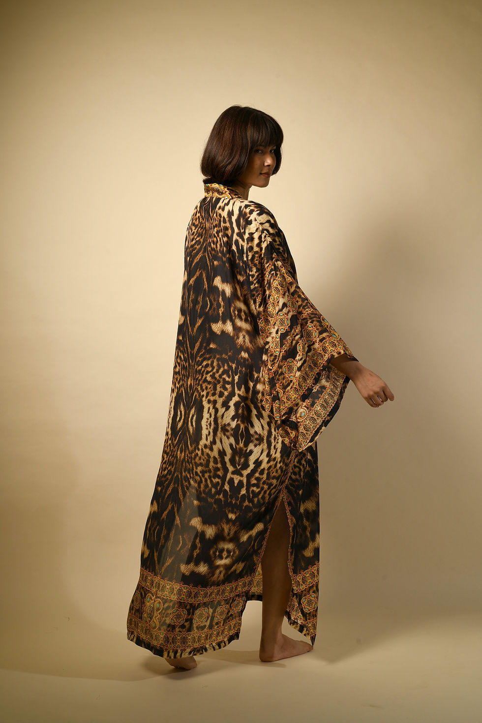 Thumbnail: Ngorongo Leopard Kaftan