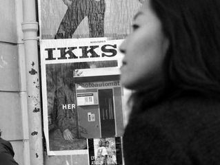 HORS LES MUR[S][S]UR LMES MURS