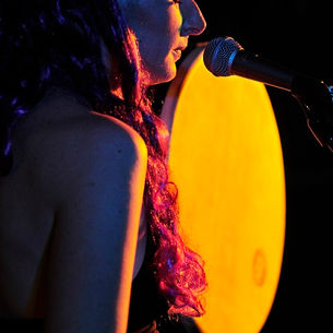 La petite histoire de la chanson à textes..."La fée clochette", par Zine