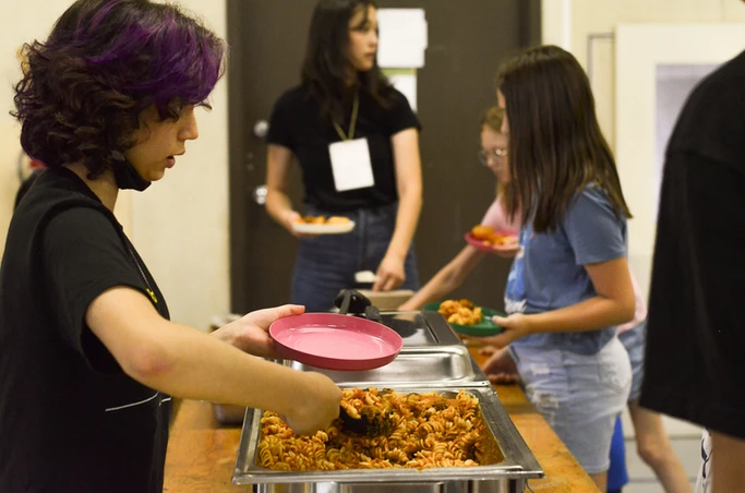 Vancouver potluck catering downtown eastside partnership promise vancouver dpromise vancouver kids camp lunch volunteer food