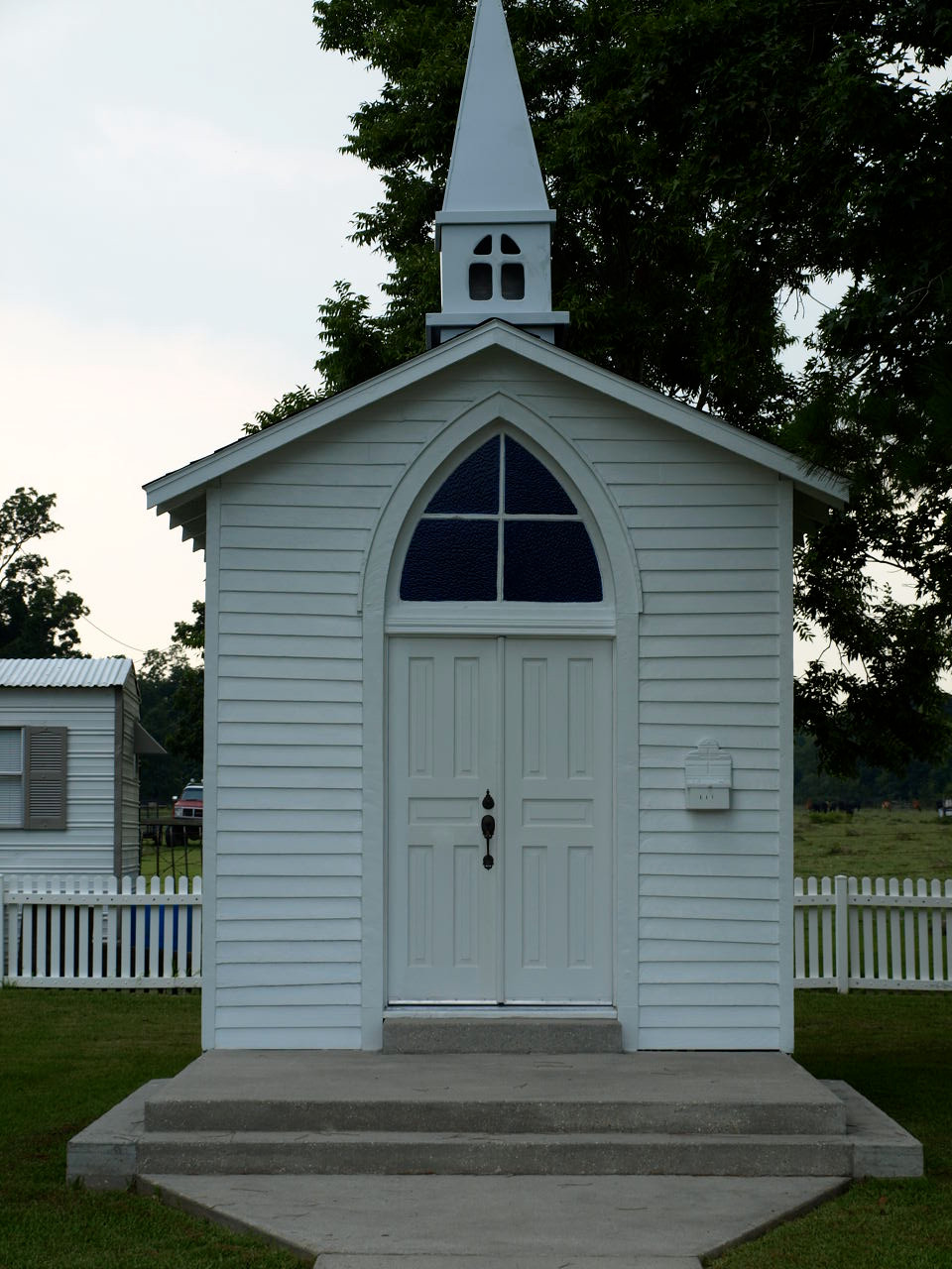 chapel of the madonna white castle louisiana