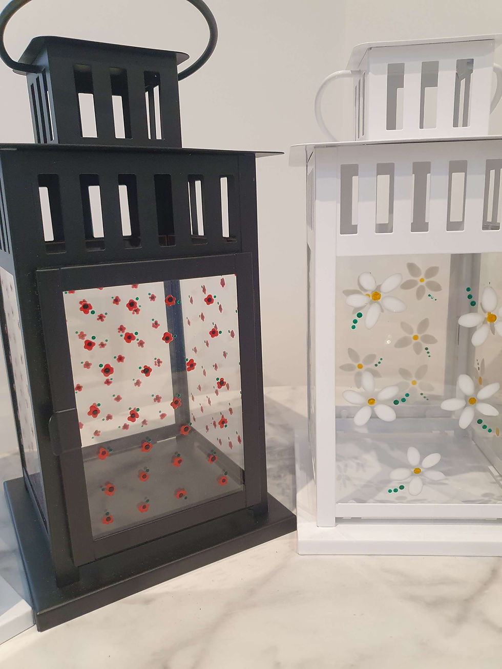Thumbnail: Beautiful Indoor/Outdoor Lantern - Pretty Poppy 