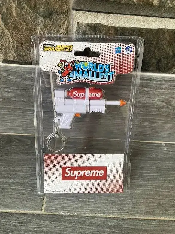 Supreme Keychain Mini Supersoaker
