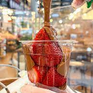 Chocolate Strawberry Cup