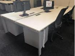 Bench 4 personnes Blanc (Qté : 9) R-BUR347